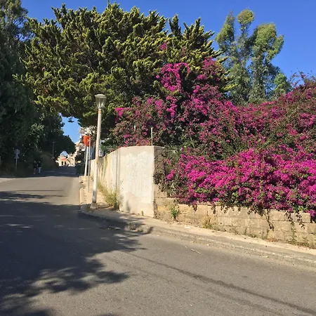 Emerald Cozy דירה